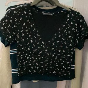 Brandy Melville Amara top